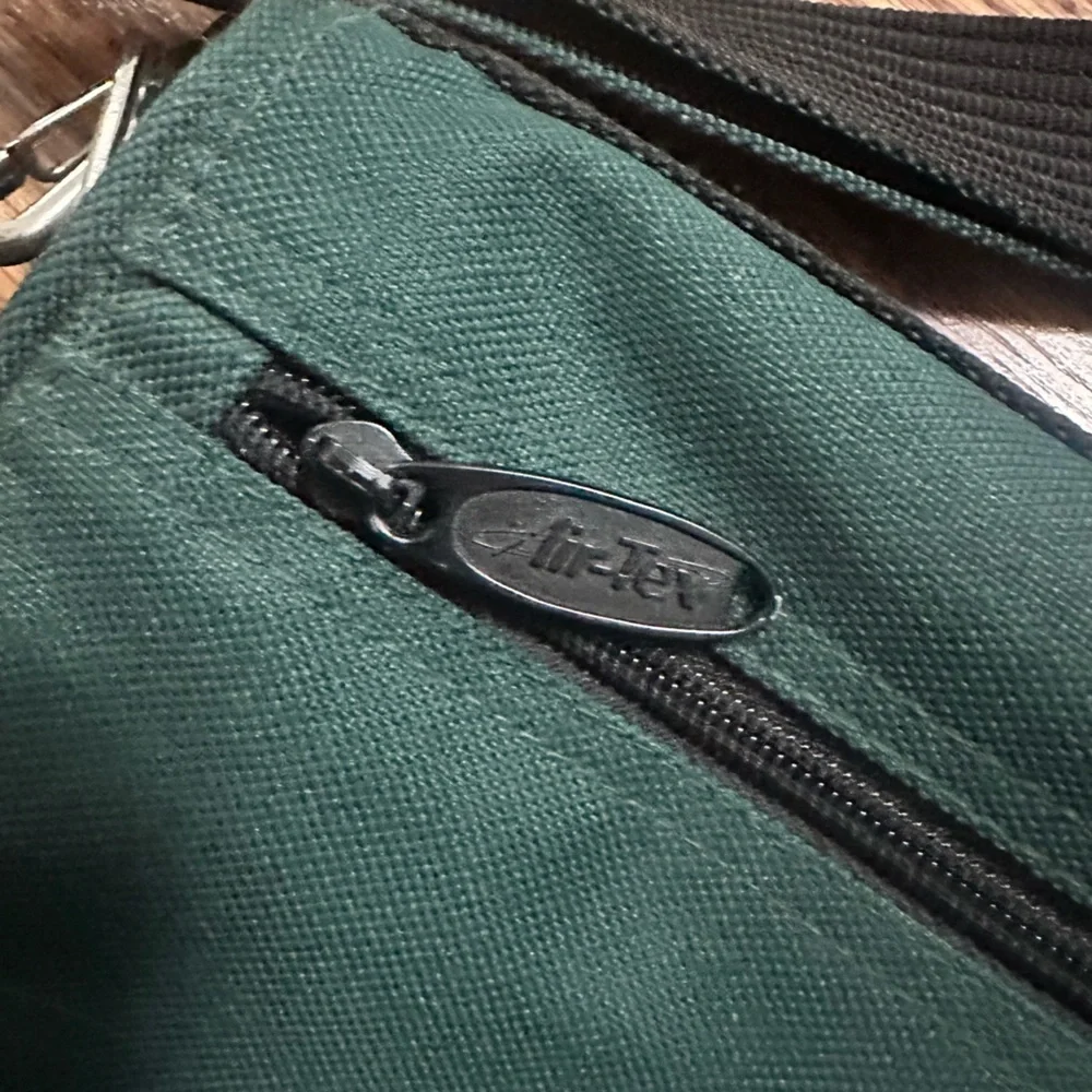 1999 Reilleys Invitational Champagne Perrier Jouet Messenger Bag by Air Tex